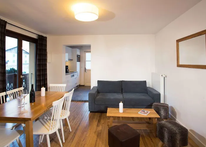 Regina Aparthotel 2*